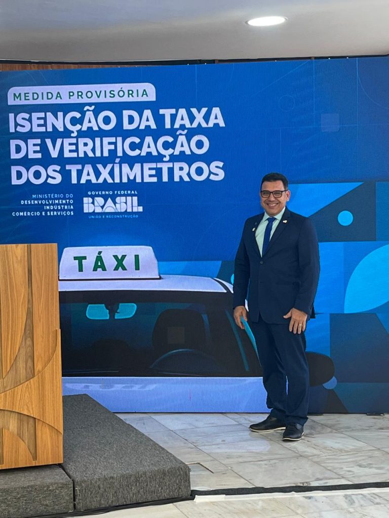 Presidente da Agência de Metrologia Ronan Dorneles de Sousa participa da solenidade de anúncio de isenção de taxa de verificação de taxímetros