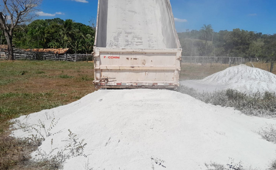 Governo do Tocantins fortalece agricultura familiar com distribuição de 60 mil toneladas de calcário